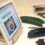 02_with_tablet