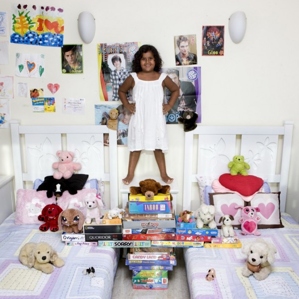 gabriele-galimberti-toy-stories-radhika-india