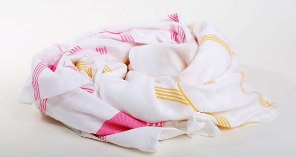 towels-kara-weaves-1-thumb-1024x546-52738