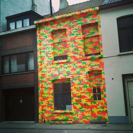 Tetris style house, from http://uglybelgianhouses.tumblr.com/