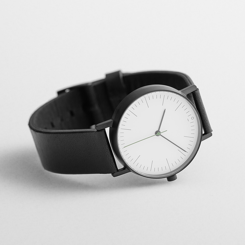 Stock-White-angle-Front