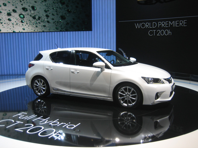 lexus_ct_01