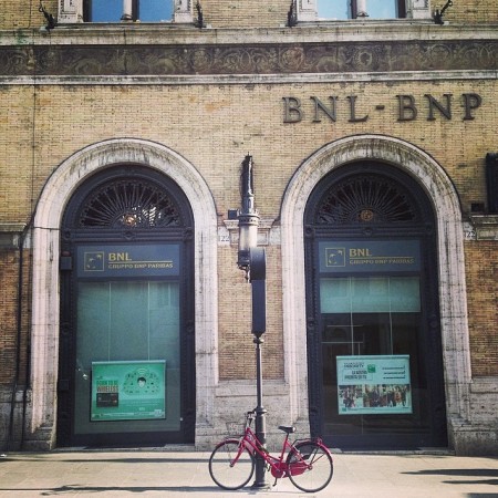 10268799_434076513403324_1139150112_n