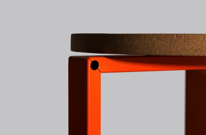 WH Stanley Stool orange 01