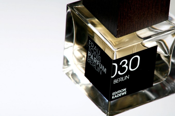 frau-tonis-parfum_berlin