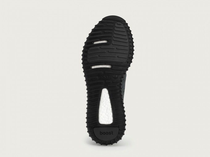 YZY350_BLACK_010