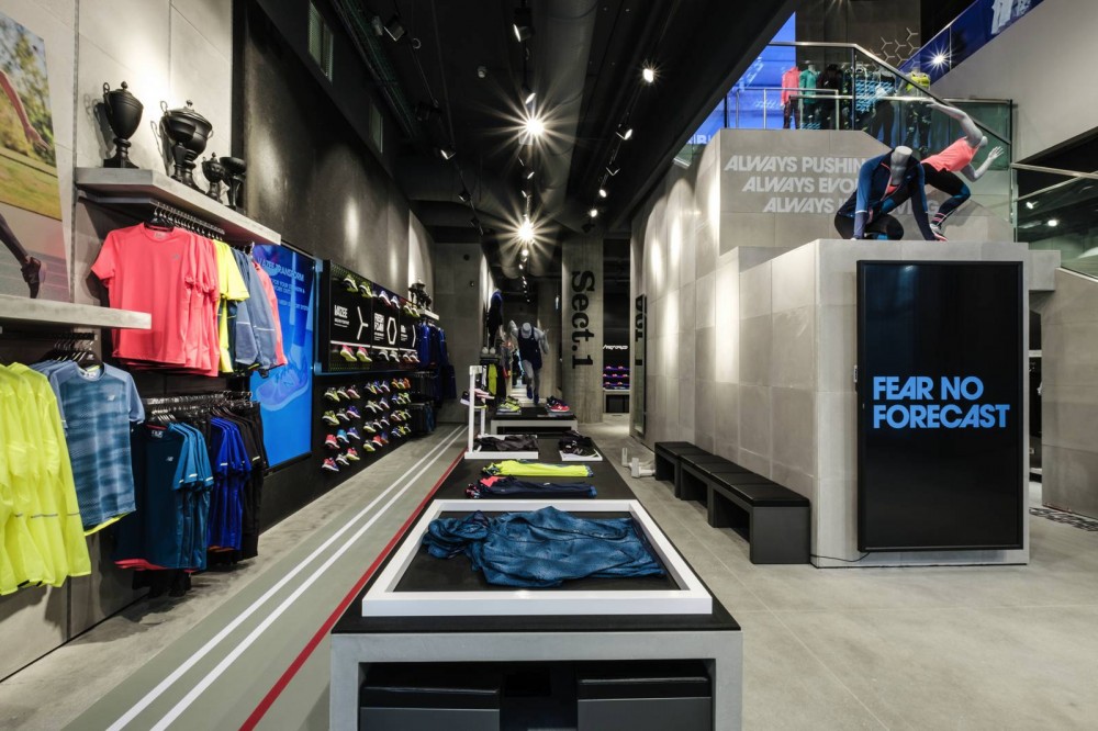 new balance store milano