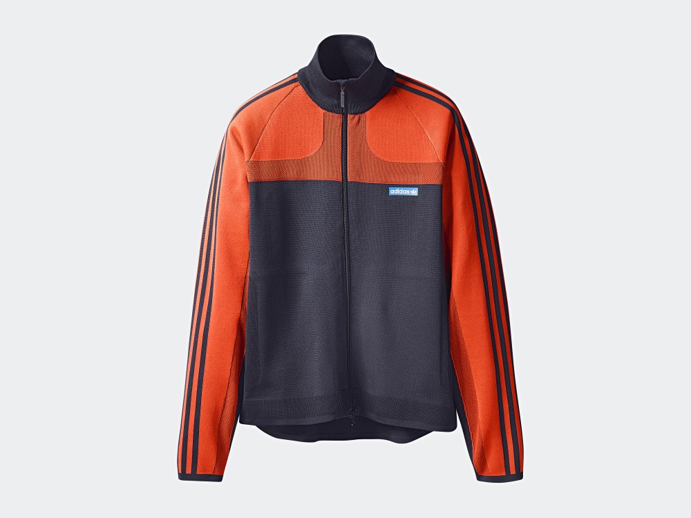 BR6878_PRAPPFRONT_FI