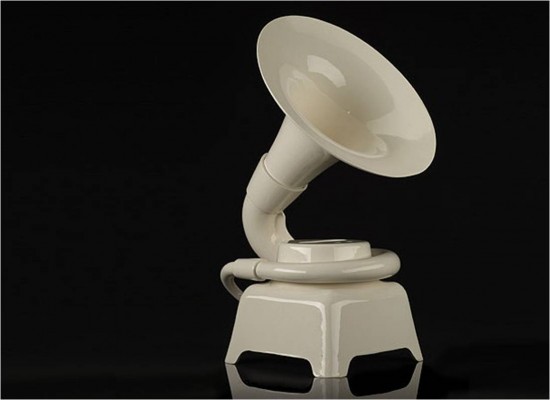 His Master's Voice: Phonofone II ph2-550x400