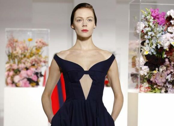 Jil Sander women fall/winter collection 2012/2013 A model presents a creation from the Jil Sander 2012 Autumn/Winter collection during Milan Fashion Week