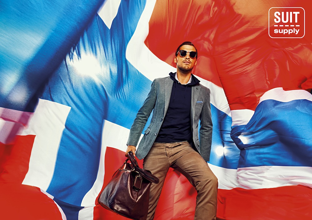 Suitsupply SS2012 A5 Campagnebeelden met logo13