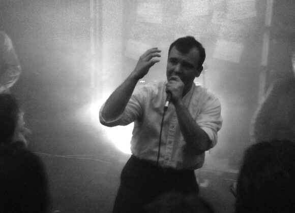 Live Interviews\\Future Islands a Bari Photo 19-02-12 00 31 10