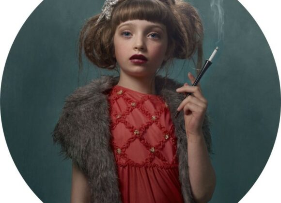FRIEKE JANSSENS – SMOKING KIDS frieke janssens - smoking kids