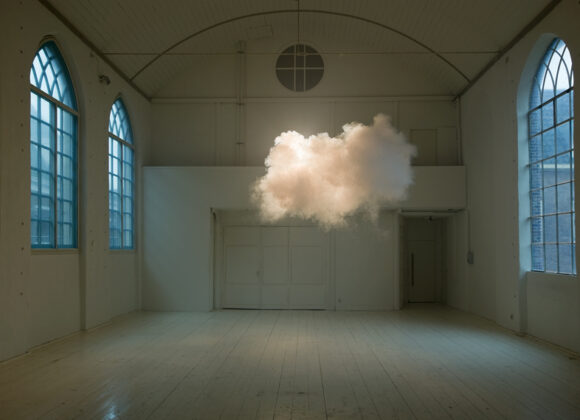 Il cielo in una stanza | Berndnaut Smilde Nimbus I