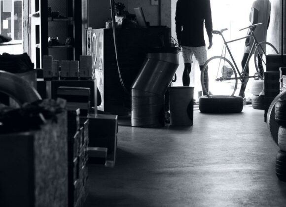 246572_3853988962638_837454638_n