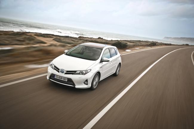 Nuova Toyota Auris auris1