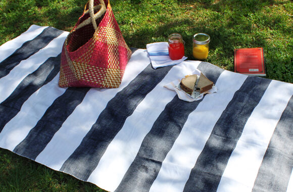 KARA weaves picnic