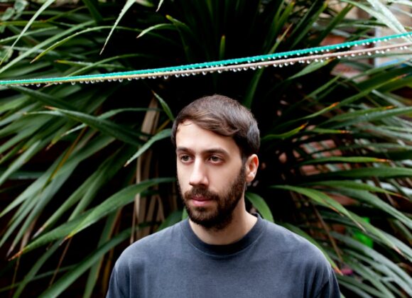 Gold Panda arriva al Tunnel gp