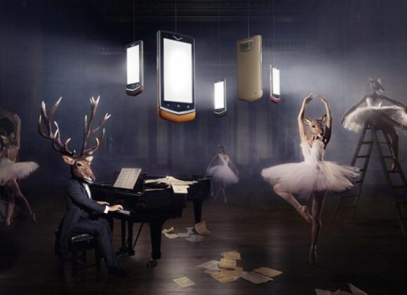 Vertu Extraordinary by Kristian Schuller vertu