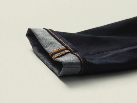 Levi_Denim_Detail_CuffStitching_CMYK