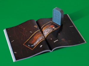 SELETTI | Souvenir di Milano WHY ME? - SELETTI WEARS TOILET PAPER