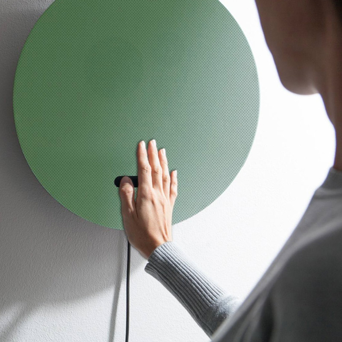 Lago Object powered by Lovli habits-osound-verde-hand_