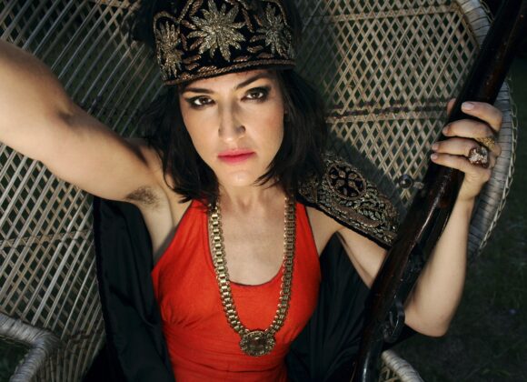 DWF9 Preview: intervista con Joan As Police Woman joan