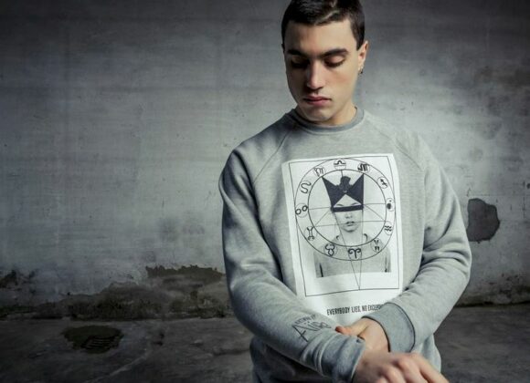 KEYHOLE Art on Fashion KEYHOLE Art on Fashion