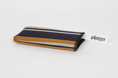 IPDRE02_pijama_iphone_regimental_02