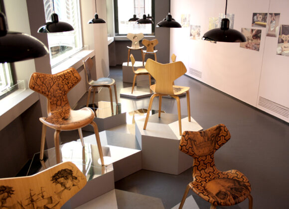 Fantastic Wood - Short Novels for Chairs FritzHansen_Grandprix8