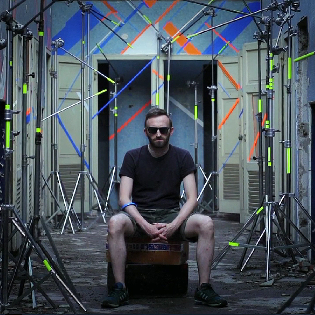 No Curves: agli artisti piacciono le sneaker NOCURVES_sneakerpedia