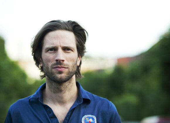 HYPERMUSICViSiON: Lindstrøm e le interactive arts colorano la Fashion Week Lindstrom_PhotobyLinStensrud_2