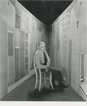 Fornasetti - Practical Madness portrait 1958-stanza metafisica