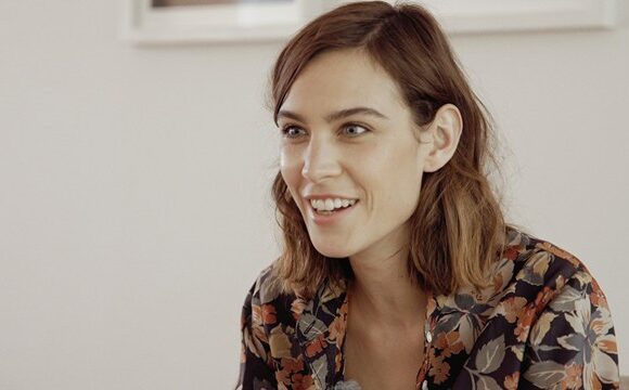 The Future of Fashion, la web series di Alexa Chung alexa-1_640x360