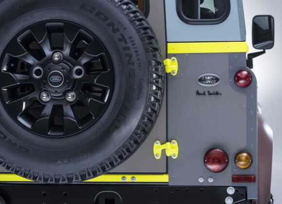 Land Rover Defender Paul Smith L.E. land-rover-defender-paul-smith-6