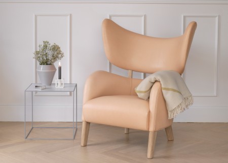 by Lassen - My Own Chair e Anoon bylassen-my-own-chair-grey-furniture-design_lifestyle_dezeen_3408_slideshow_5