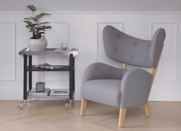 by Lassen - My Own Chair e Anoon bylassen-my-own-chair-grey-furniture-design_lifestyle_dezeen_3408_slideshow_6