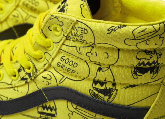 Vans + Peanuts : nuova collezione invernale per Halloween e Natale HO17_Classics_Peanuts_VN0A2XSBQX4_UASK8HiReissue_PeanutsCharlieBrownmaize_Macro4