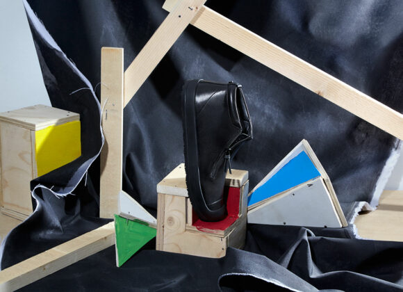 Volta Footwear FW18 VOLTA-gumsole-zip-campaign