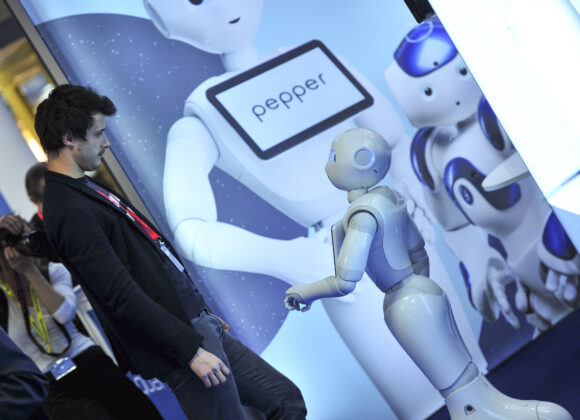 Innovations for customer service at next edition of MAPIC Cannes MAPIC 2016 - ATMOSPHERE - VISITORS - INSIDE - EXHIBITION AREA