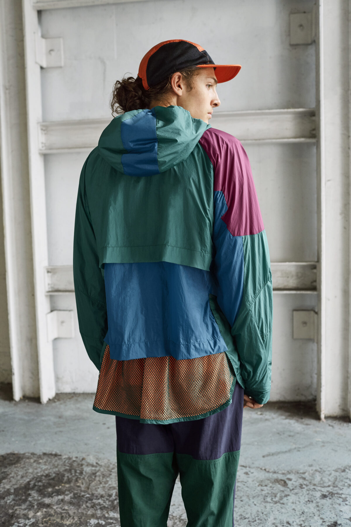 adidas Originals ATRIC +H21022_Originals_ATRIC_SS18_KEY_Fashion_Look1-Mens_Detail_02