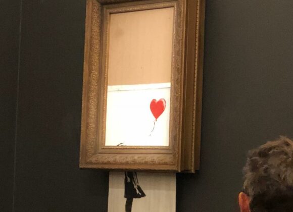 Banksy ha distrutto una delle sue opere più famose Banksy1