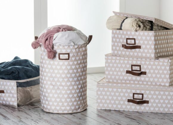 Mantieni la Tua Casa Organizzata con le Pratiche Scatole Porta Biancheria a7e161d93296874bba34882a90b1b177578d4d29a43e604216ce24d4a1e2fa8c