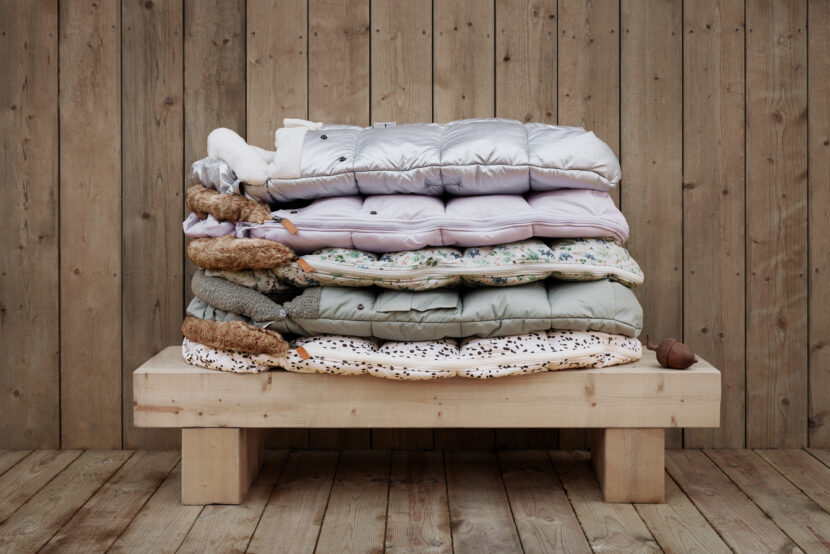 7333222021908-50500211416NA-Footmuff-Dalmatian-Dots-LP