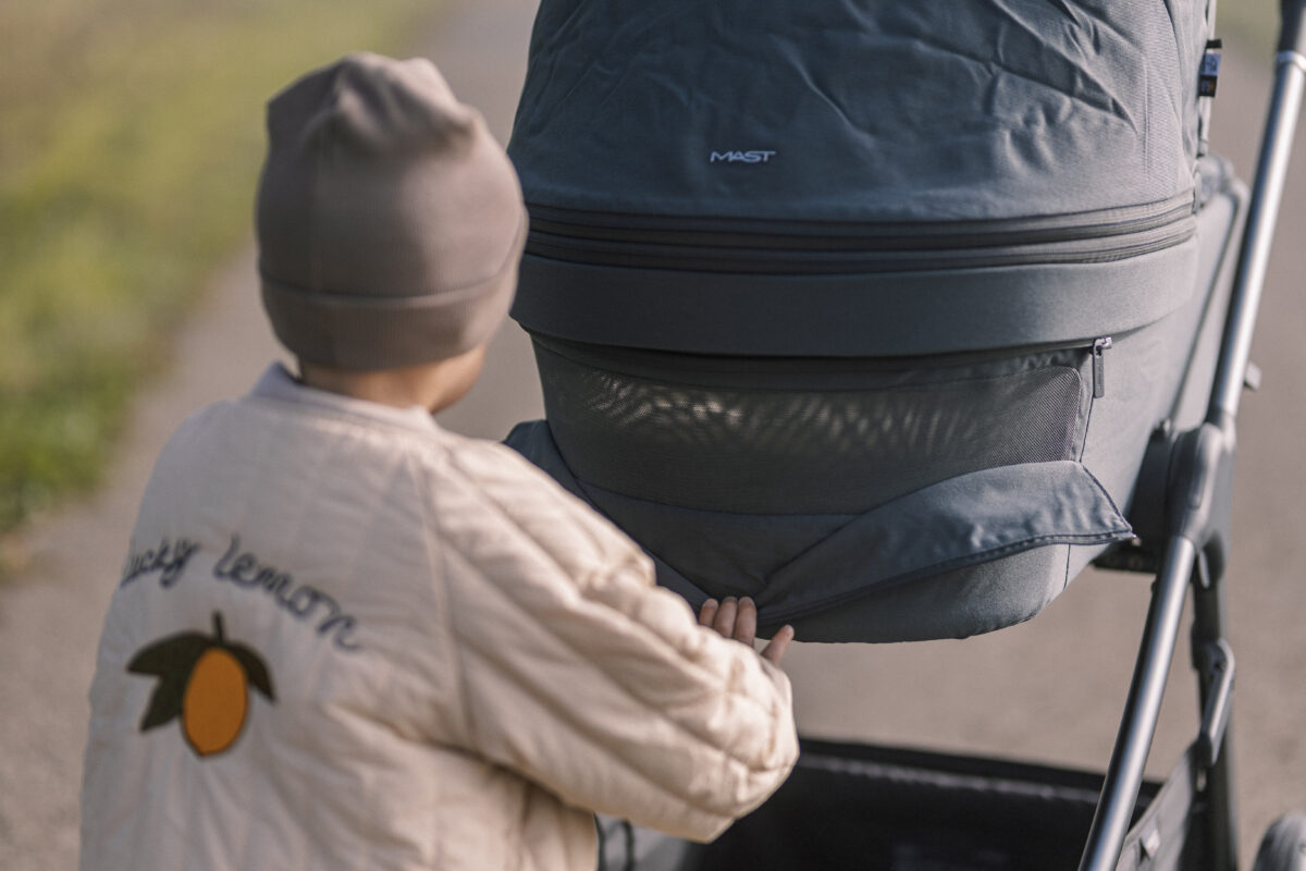 MAST_M.5x_bassinet_volcanic ash_43