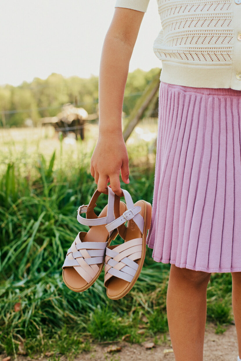 ANGULUS: Un'eleganza senza tempo per i piccoli piedi 0681-101-4156-i