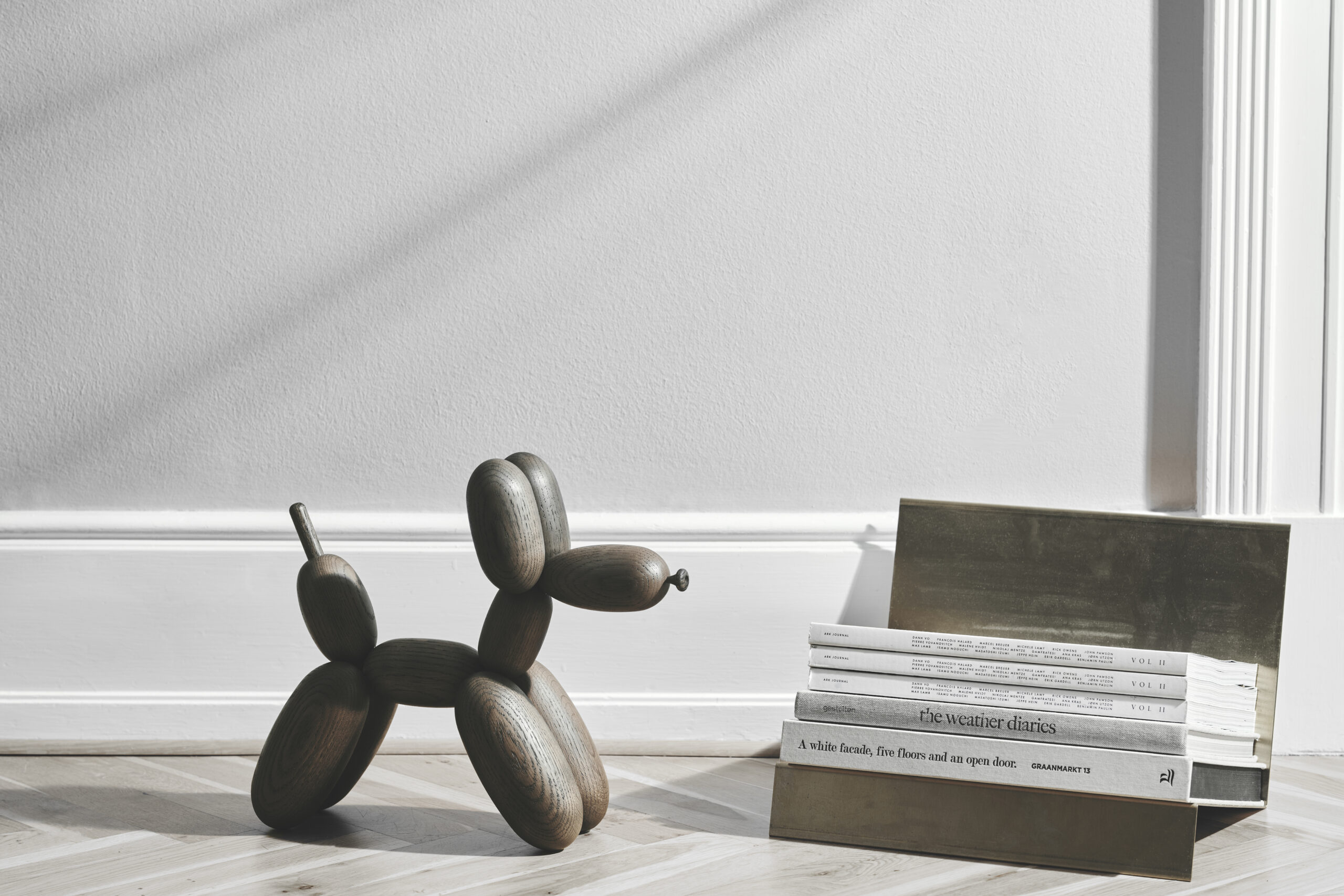 Boyhood: Collezionabili in Legno con un Tocco di Magia Boyhood_ballon_dog_high_res