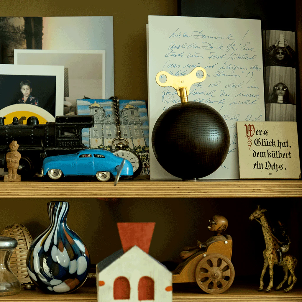 Once-upon-a-time_Lay_Atmo_MK-2095_web_1024x1024