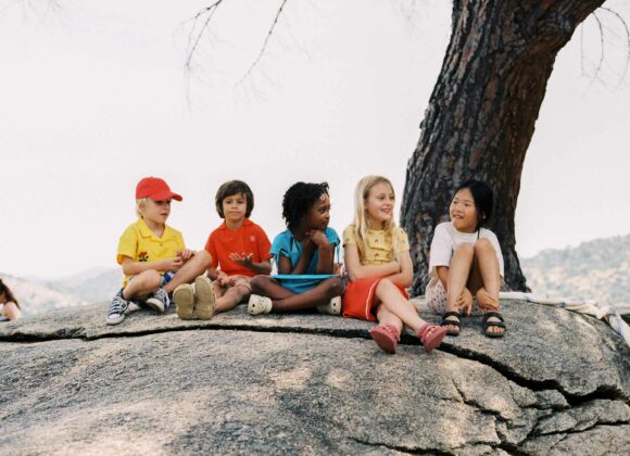 The Campamento SS26: Volver, il ritorno alle estati lente TheCampamento-SS26-Campaign-04