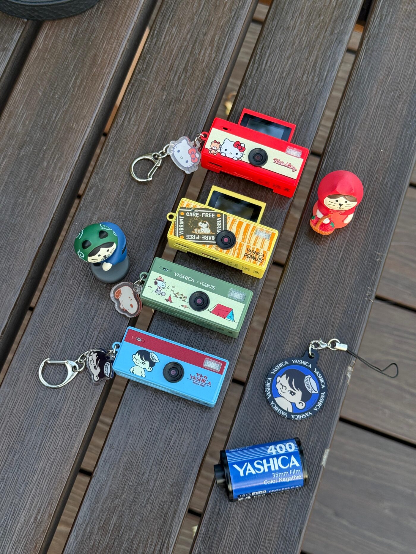 YASHICA lancia Funtastic, la mini camera da indossare tra fotografia, moda e cultura pop. Quattro versioni coloratissime pensate per selfie, viaggi e momenti quotidiani.
